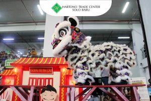 HTC-Event Barongsai sebagai perayaan Imlek Hibur Pengunjung Hartono Trade Center